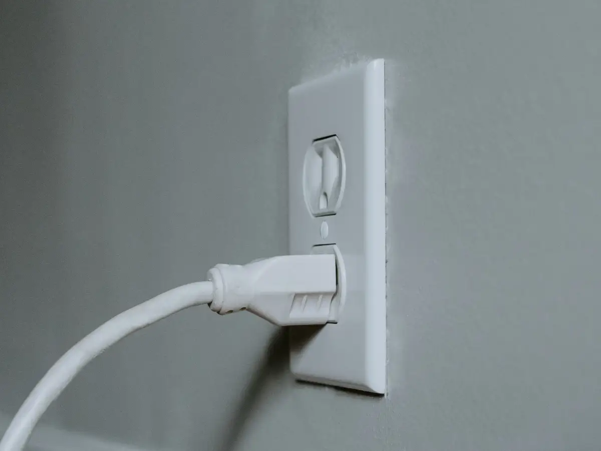Electrical Switch and Outlet Installation in Farmington Hills