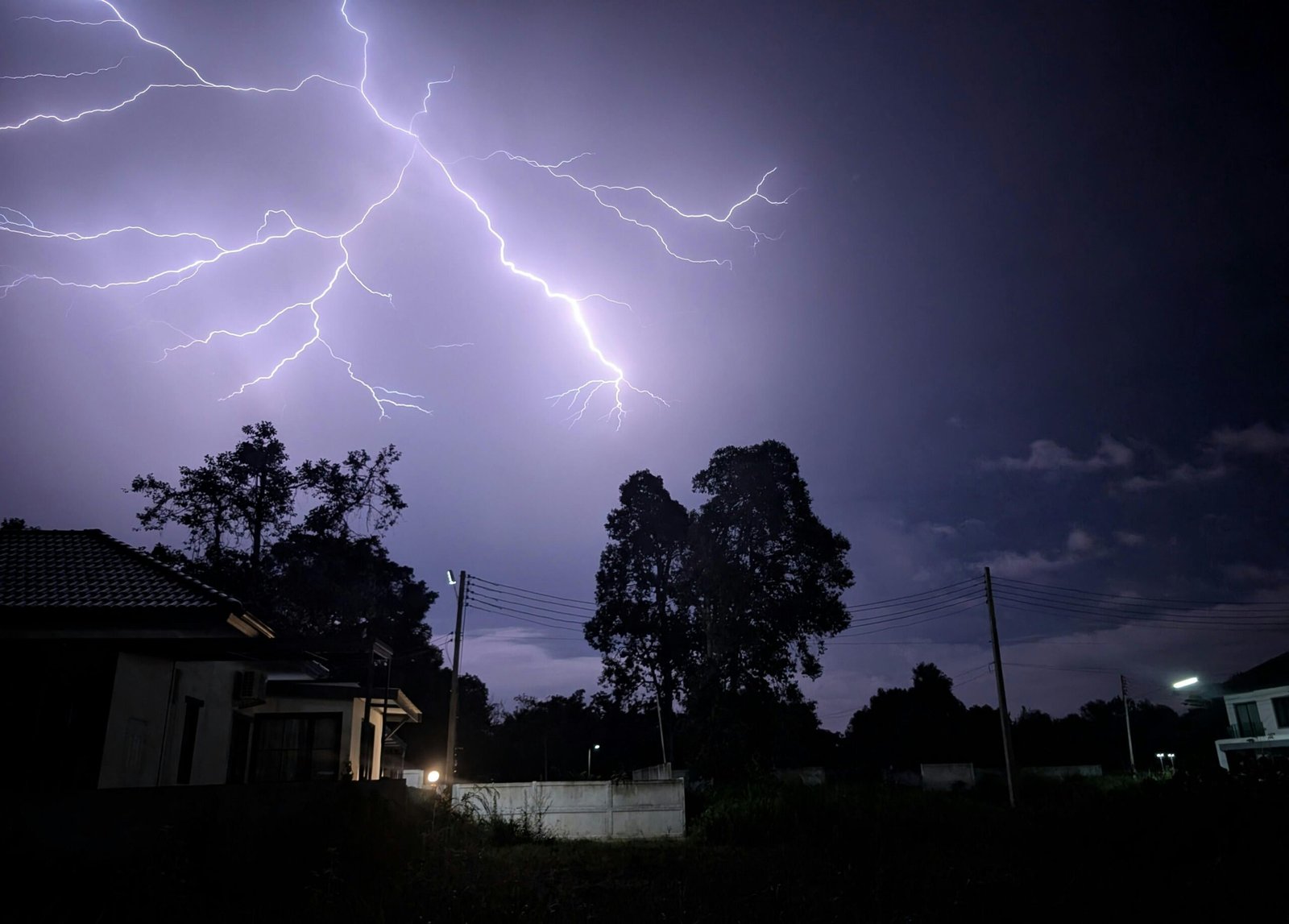 What to Do If You Lose Power – Emergency Electrician in Commerce Charter Twp, MI